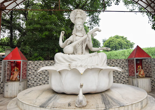 सरस्वती कूप